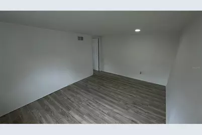 807 E Orchid Avenue, Tampa, FL 33612 - Photo 15
