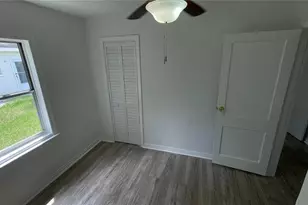 807 E Orchid Ave, Tampa, FL 33612 - Photo 9