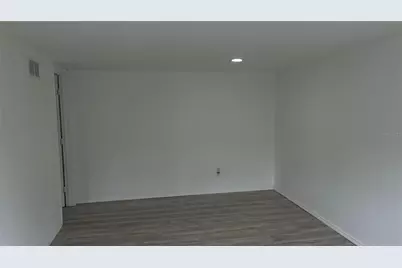 807 E Orchid Avenue, Tampa, FL 33612 - Photo 13