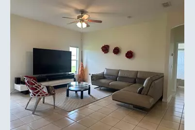 4002 Bougainvillea Place, Kissimmee, FL 34746 - Photo 13