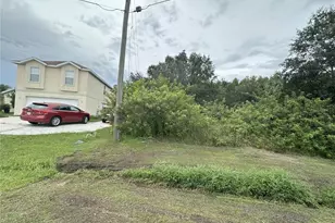 618 Kangaroo Dr, Kissimmee, FL 34759 - Photo 1