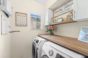 1000 Falling Leaf St, Celebration, FL 34747 - Photo 17