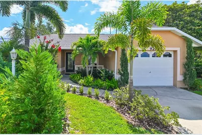 929 Robinson Avenue, Saint Cloud, FL 34769 - Photo 1