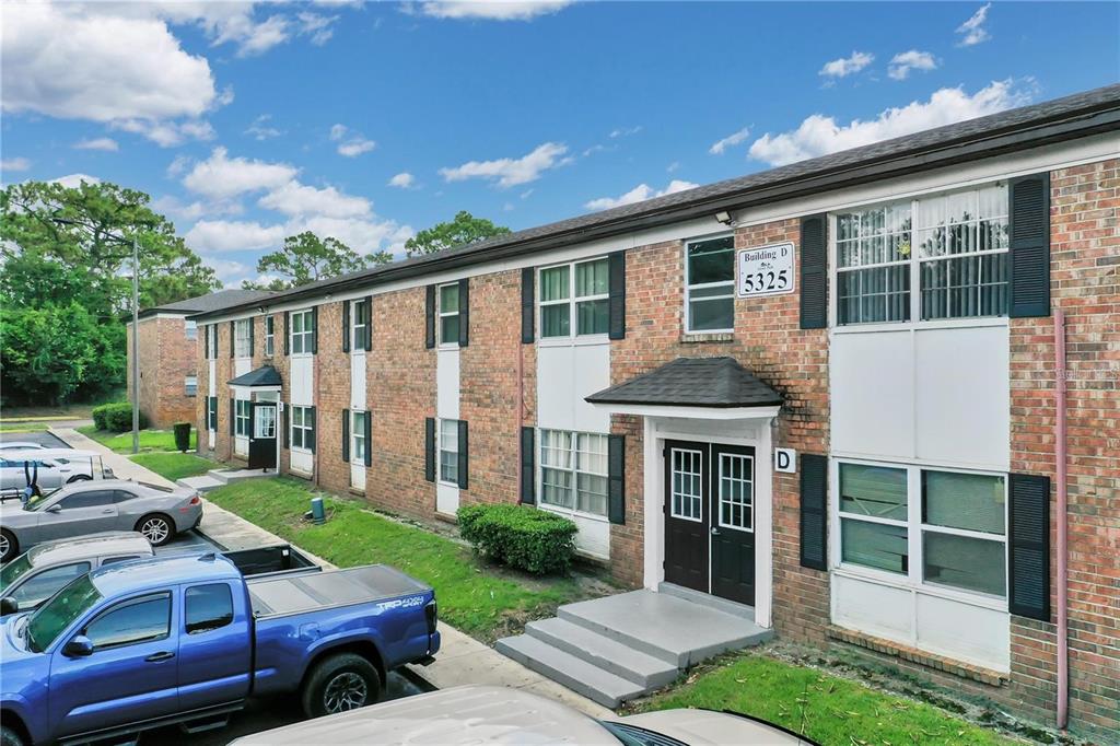 5325 Curry Ford Rd #D102 main architectural view