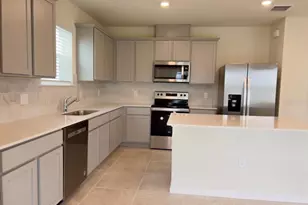 2007 Alluring Ln, Davenport, FL 33896 - Photo 5