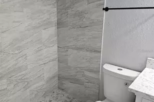 5132 Conroy Rd, Orlando, FL 32811 - Photo 9