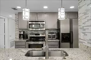 5004 Laguna Bay Cir, Kissimmee, FL 34746 - Photo 9