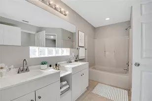 424 Royal Ridge Dr, Davenport, FL 33837 - Photo 15