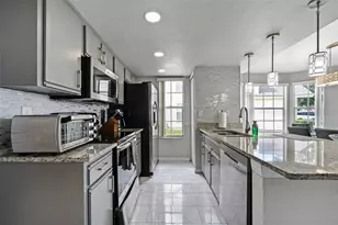 5017 Laguna Bay Cir, Kissimmee, FL 34746 - Photo 11