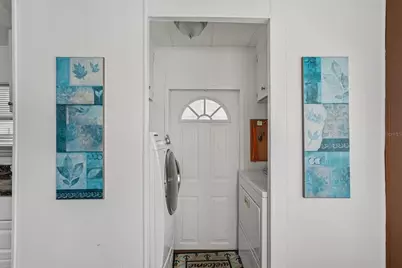 3318 Overcup Oak Terrace, Sarasota, FL 34237 - Photo 5