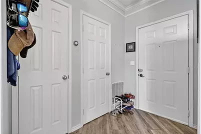 4333 Bayside Village Drive #228, Tampa, FL 33615 - Photo 3