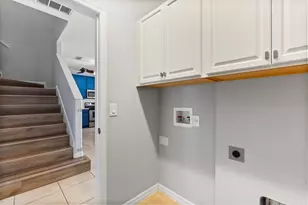 1408 Kellogg Dr, Tavares, FL 32778 - Photo 15