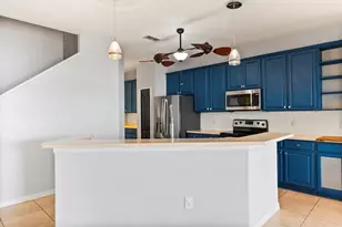 1408 Kellogg Dr, Tavares, FL 32778 - Photo 9