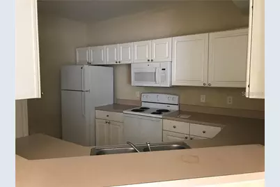 5566 Metrowest Boulevard #303, Orlando, FL 32811 - Photo 3