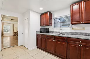 1414 Warwick Pl, Orlando, FL 32806 - Photo 7