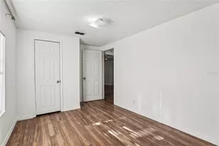 1414 Warwick Pl, Orlando, FL 32806 - Photo 9