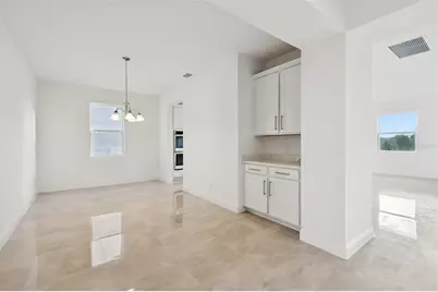 7237 Dilly Lake Avenue, Groveland, FL 34736 - Photo 5