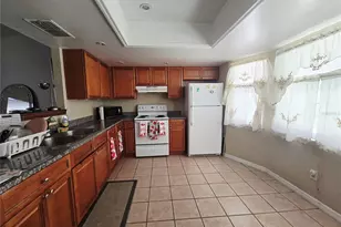 2753 Beckwith St, Deltona, FL 32738 - Photo 7