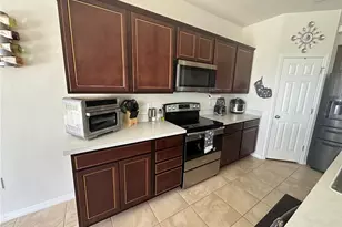 446 Citrus Isle Loop, Davenport, FL 33837 - Photo 3