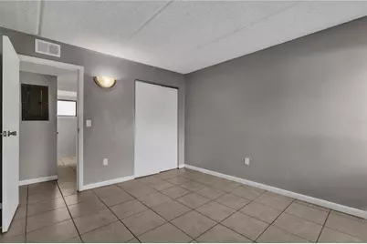 1108 Bartow Road #D37, Lakeland, FL 33801 - Photo 11