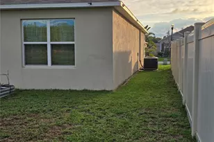 3337 Perennial Ln, Kissimmee, FL 34746 - Photo 17