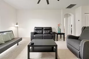 3146 Queen Alexandria Dr, Kissimmee, FL 34744 - Photo 7