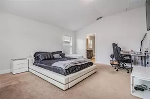 14916 Imperial Purple Ln, Wimauma, FL 33598 - Photo 9