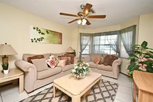 1438 Londra Ln, Kissimmee, FL 34744 - Photo 5