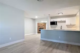 1085 Whitewood Dr, Deltona, FL 32725 - Photo 5