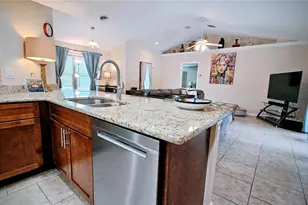 881 Bayshore Dr, Englewood, FL 34223 - Photo 17