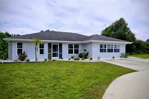 881 Bayshore Dr, Englewood, FL 34223 - Photo 1