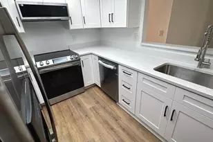 8131 Bugle Ct, Port Richey, FL 34668 - Photo 7