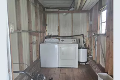 5562 Lansing Dr, Wildwood, FL 34785 - Photo 13