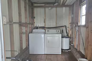 5562 Lansing Dr, Wildwood, FL 34785 - Photo 13