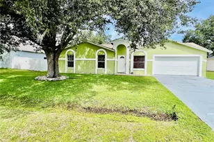 405 Albatross Ct, Poinciana, FL 34759 - Photo 3