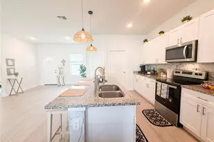 25 Zinnia Ln E, Kissimmee, FL 34759 - Photo 9