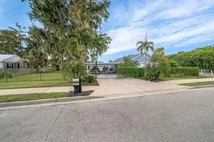 302 E Drury Ave, Kissimmee, FL 34744 - Photo 13