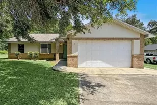 7 Teak Ct, Ocala, FL 34472 - Photo 1