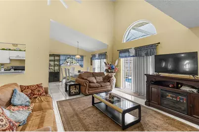 321 Edgewood Court, Kissimmee, FL 34759 - Photo 9