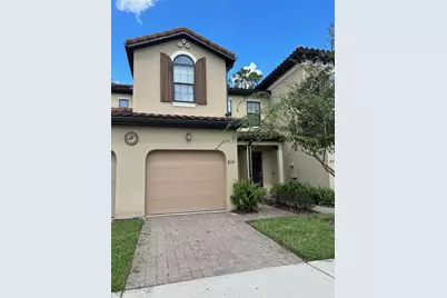 8135 Roseville Boulevard, Davenport, FL 33896 - Photo 1