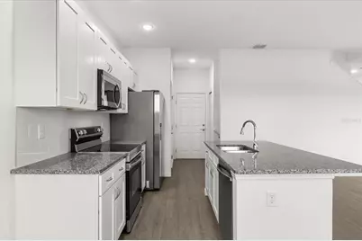 935 Lakefront Village Drive, Clermont, FL 34711 - Photo 7