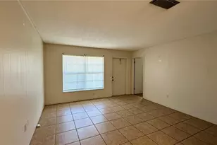 107 Perkins St, Leesburg, FL 34748 - Photo 3