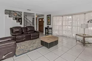 6409 Heathermoor Ct, Tampa, FL 33634 - Photo 9