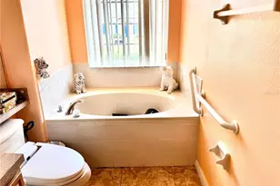 2082 Island Walk Dr, Orlando, FL 32824 - Photo 5