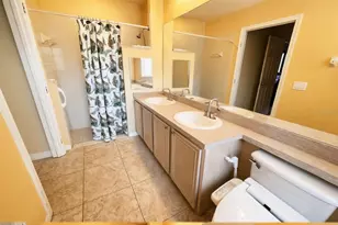 2082 Island Walk Dr, Orlando, FL 32824 - Photo 11