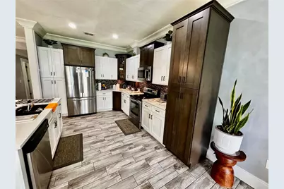 3998 Pemberly Pines Circle, Saint Cloud, FL 34769 - Photo 9