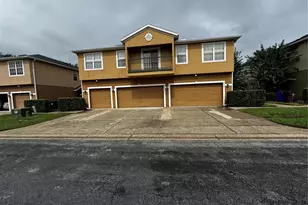 3998 Pemberly Pines Cir, Saint Cloud, FL 34769 - Photo 3