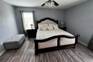 3998 Pemberly Pines Cir, Saint Cloud, FL 34769 - Photo 13