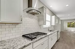 361 Almansa St, Davenport, FL 33837 - Photo 9