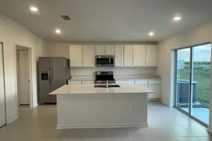 2216 Crown Rock Dr, Haines City, FL 33844 - Photo 5